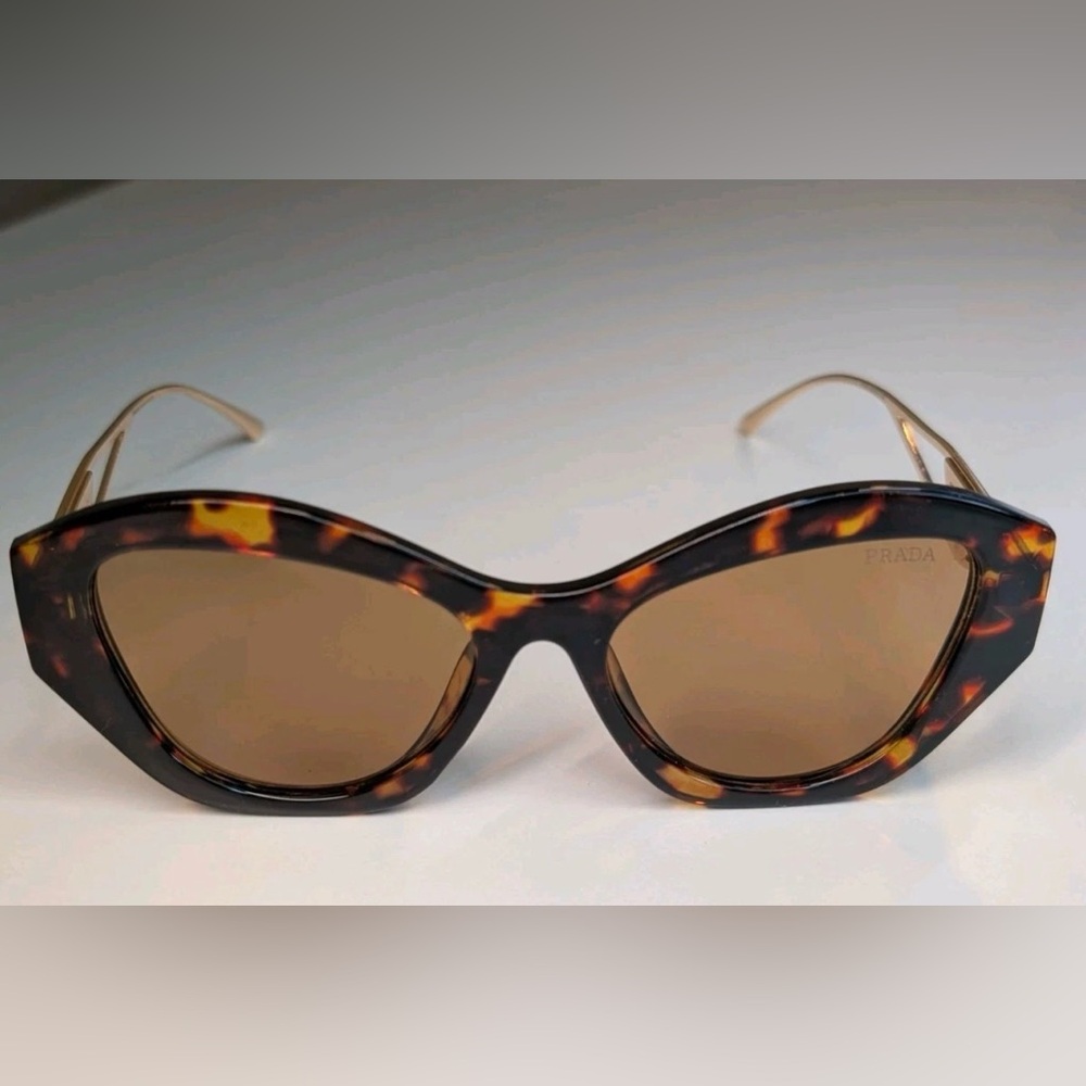 Prada Tortoise Shell Cat-Eye Sunglasses - Picture 2 of 8
